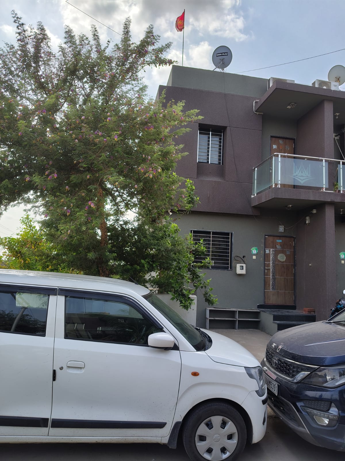 Manufacturing unit exterior